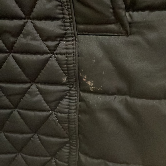 KC COLLECTIONS, gently worn XL women’s black hooded jacket; very warm 2 flaws. - Picture 4 of 4